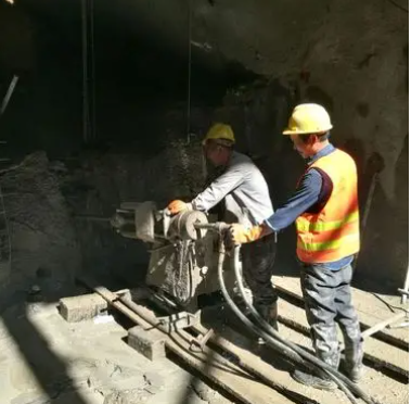 通江水下抗分散灌浆料特点 水下不分散注浆料介绍